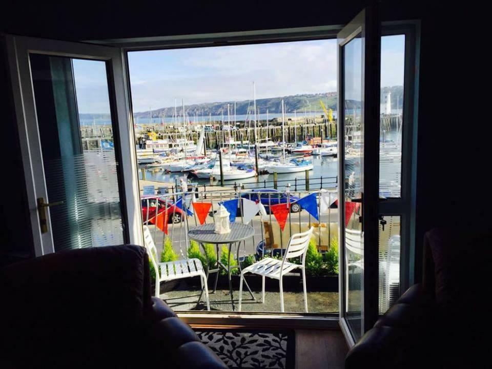 Waterfront Apartment 스카버러 외부 사진